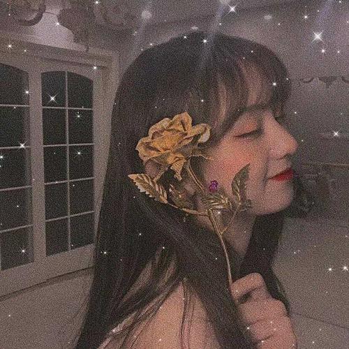 港风·女生头像:如果没有和喜欢的人在一起,想想都是一种遗憾