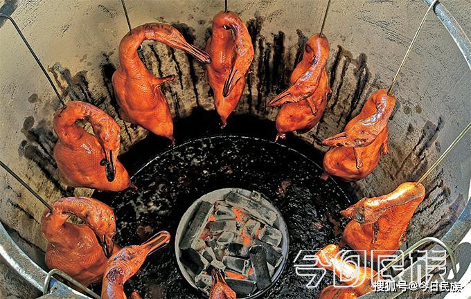 黎艳辉改良的烤鸭炉