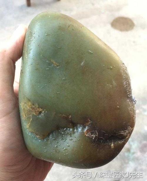 沙枣青籽料