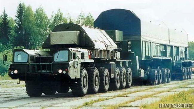 48个驱动轮:苏联战略火箭部队的巨型公路列车 专门运送洲际导弹