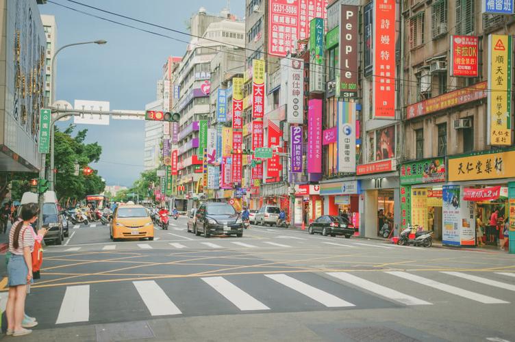 台湾的地方很中国,港澳的地名很殖民,我们的地名呢?
