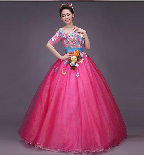 蝴蝶泉边女歌手独唱舞台服装演出服装一字肩中袖大蓬蓬裙长款礼服