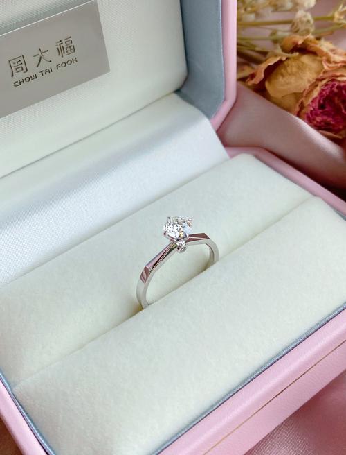 周大福臻爱钻戒,求婚神器～_钻戒_周大福怎么样_裸钻