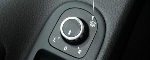 2020哈弗h6冠军版后视镜加热开关在哪