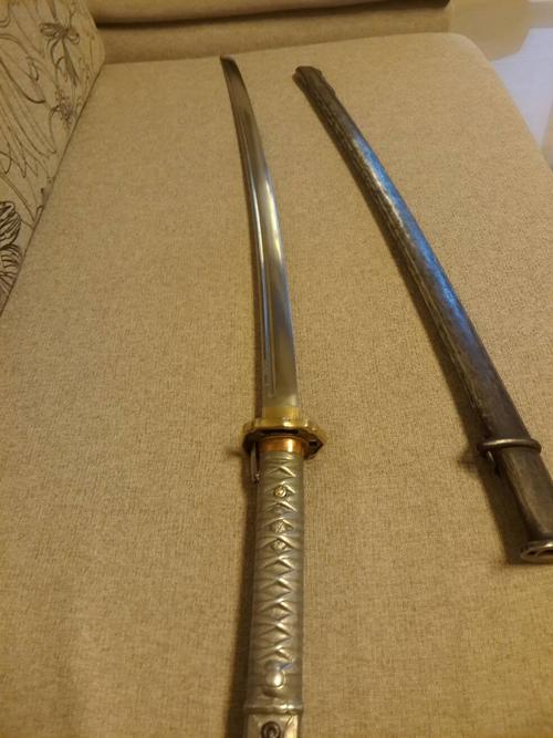 想请大家看看这把日本军刀如何