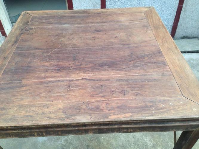 海南黄花梨旧桌子多少钱一斤