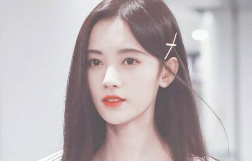 鞠婧祎刚离开朋友请听好就公开评价易烊千玺网友也就你敢说