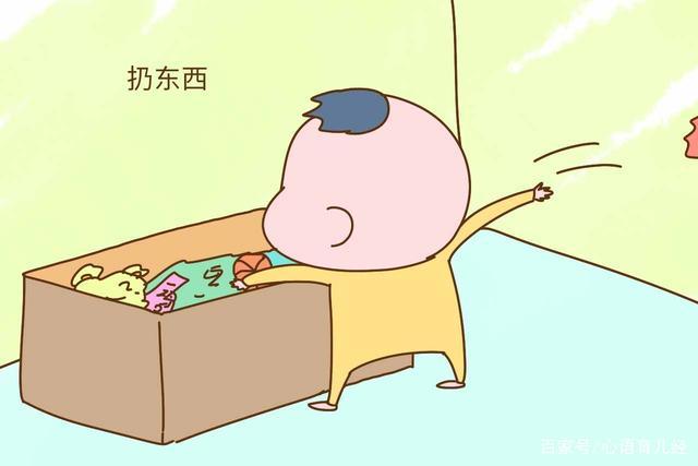 当孩子乱扔玩具时,是严厉斥责还是不管?这位母亲的