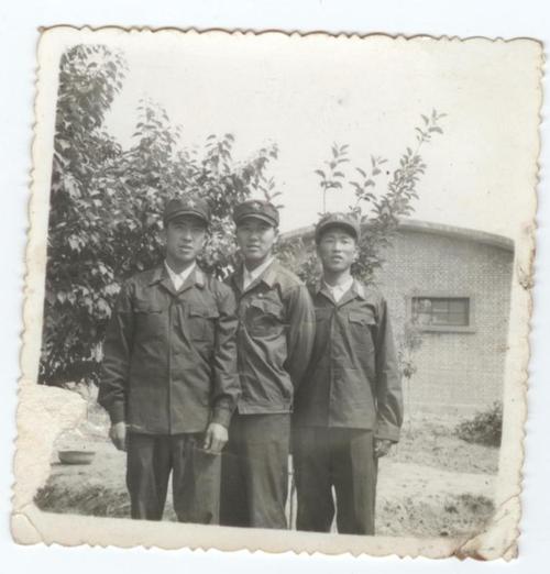 老部队营房大门