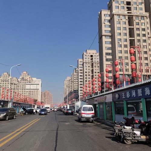 盘锦美丽而漫步长的兴隆台金城路