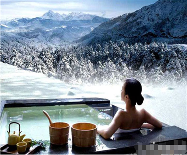 汉拿山集团旗下金鼎级温泉会所,经营面积约15000平方米,是万达长白山