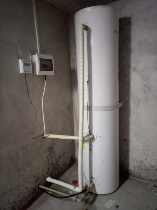 gree/格力空气能热水器家用 水之沁恒温200升空气能热泵热水器商用