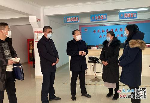 湾里管理局党工委书记赵晓毛督导检查疫情防控工作
