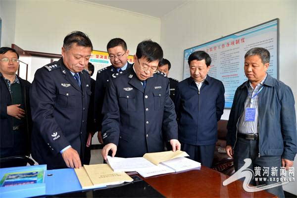山西省公安厅党委委员,交管局局长贾继武带领局有关部门负责人到晋中