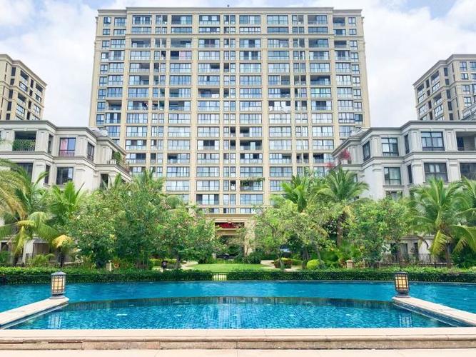 三亚湾凤凰水城左岸两室两卫花园洋房电梯豪华装修