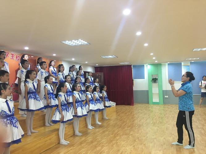 天籁童声庆六一 礼赞新中国70周年——琼山第二小学小海韵合唱团参加