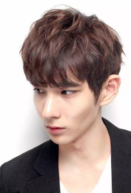 最流行的男生烫头发型种类 纹理烫发型超有名气图片为