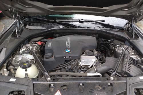 宝马-5系 2017款 525li 豪华设计套装