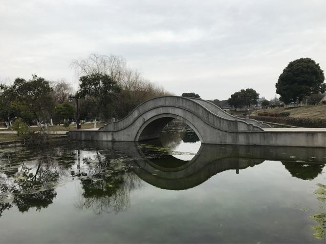 目澜洲公园随拍,或许勾起了你记忆深处的点滴