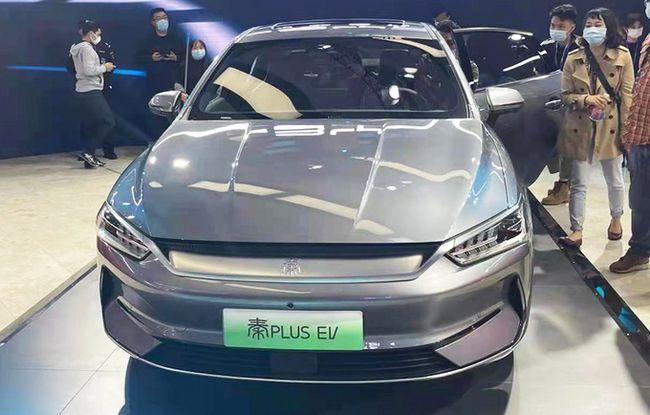 比亚迪纯电秦plus上市!颜值不输汉ev 12.98万起售