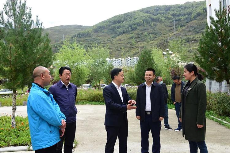 四川省委宣传部副部长省广播电视局党组书记局长李晓骏来松调研