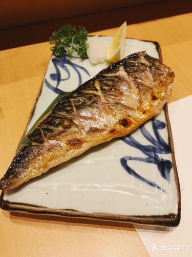 炭烤青花鱼