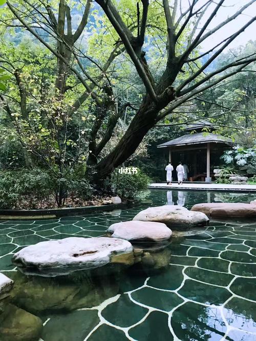 位于北碚区以前的重庆北温泉,很有故事的温泉