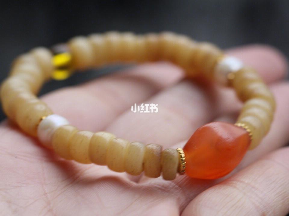 新品发布 天然羚羊骨老玛瑙手串 天然老玛瑙17*12mm,搭配羚羊骨隔片