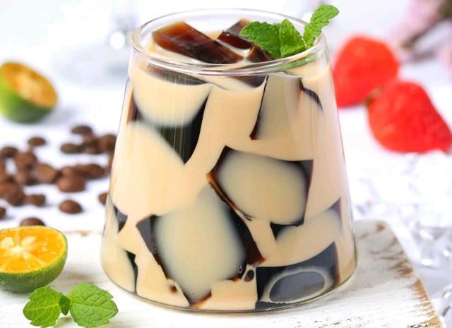 第三款自制奶茶:咖啡冻奶茶