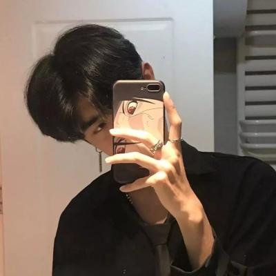 超酷帅气男生头像--我很孤独