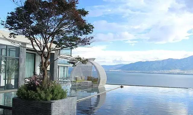 知道你们想去大理风花雪月,这家洱海边的酒店简直是一股清流!