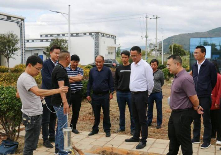 鹤庆县委书记段红丽县长张洪军率队到漾濞洱源两县考察学习