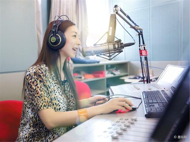 hitfm阳光女主播valen和纽北中国日的故事
