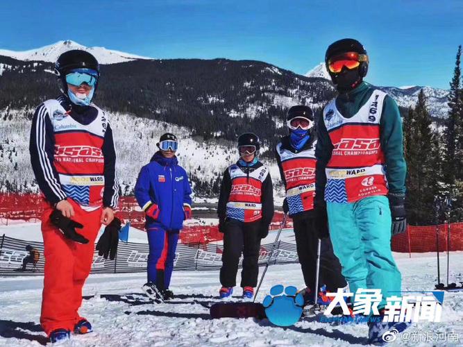 2月17日上午11点30分,北京冬奥会自由式滑雪女子障碍追逐项目资格赛