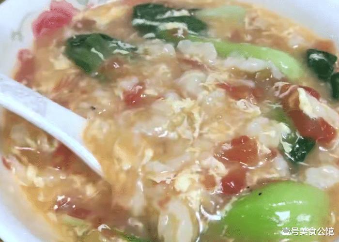 疙瘩汤的懒人做法,无须搅面,30秒完成上百个面疙瘩,太