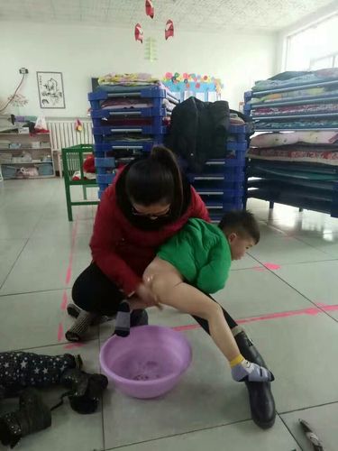 宋鱼池幼儿园恭祝大家新春快乐