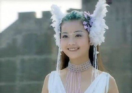 《齐天大圣孙悟空》中饰演"紫霞仙子"