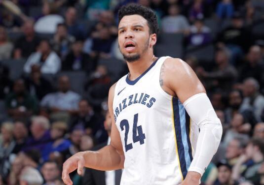 狄龙-布鲁克斯22分创个人生涯新高