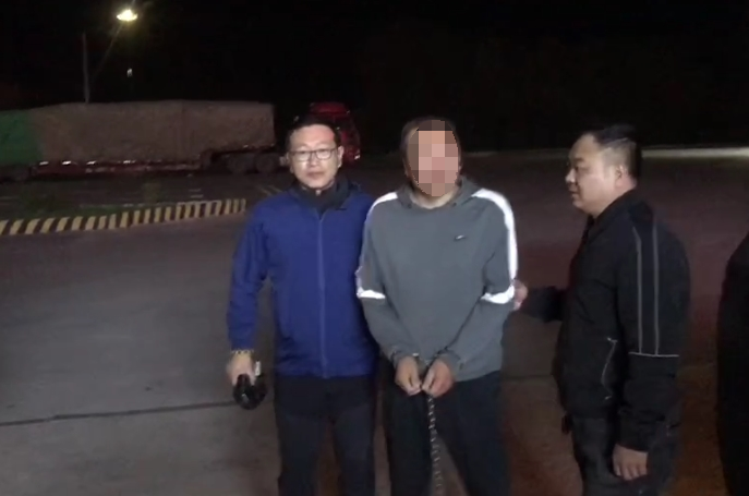 古冶警方抓获一名潜逃三十年命案逃犯