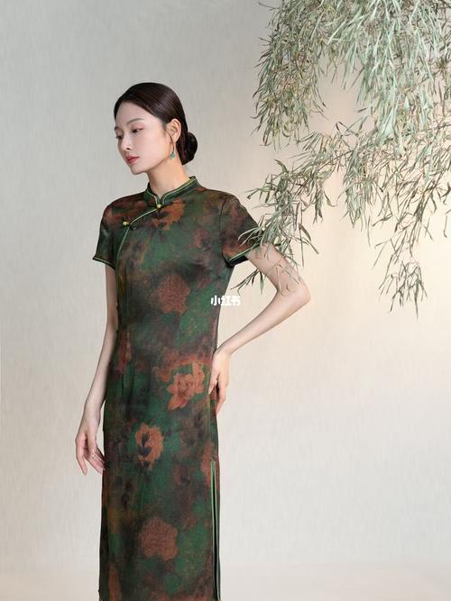 香云纱旗袍_旗袍_香云纱_东方美学服饰馆自由行热门攻略_ootd_服饰