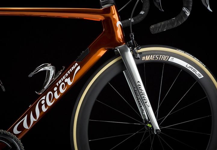 环意最炫战车:wilier车队主将金属色战车