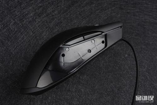 razer雷蛇锐蝮蛇竞技版游戏鼠标拆解评测