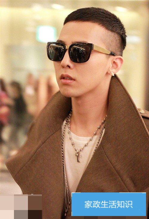 人男生短发,剃出的圆寸头更为有层次感,耍出痞子男设计风格的 短头发