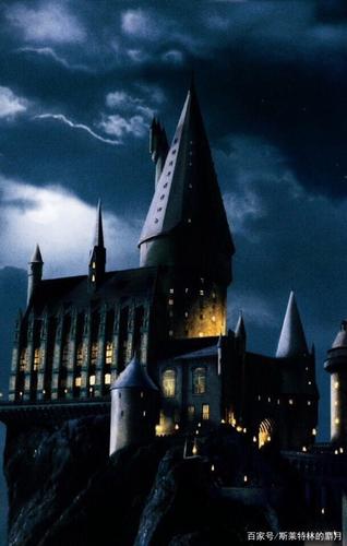 霍格沃茨魔法学校