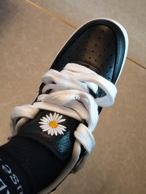 权志龙小雏菊72 nike_小雏菊_耐克怎么样_权志龙_时尚_鞋靴_球鞋