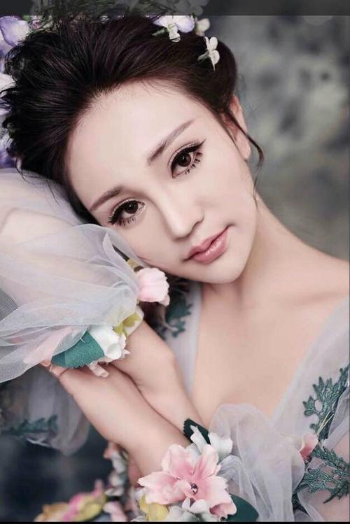 在娱乐圈,"娃娃音"始终是女明星的杀手锏.