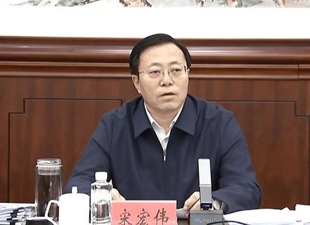 双鸭山市委书记宋宏伟,已任黑龙江省人大常委会党组