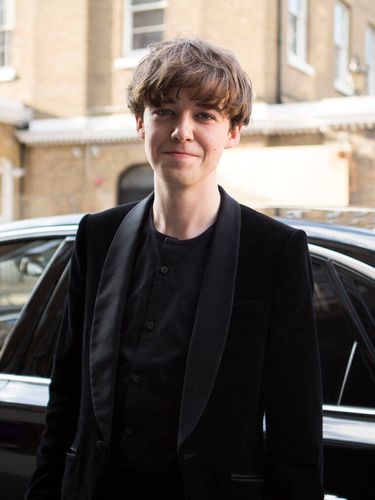 alex lawther 去他妈的世界男主_金牛座_美女帅哥