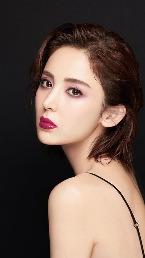 明星写真:美女明星古力娜扎性感写真图片集