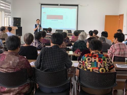 紫石:开展老年人防电信诈骗知识讲座